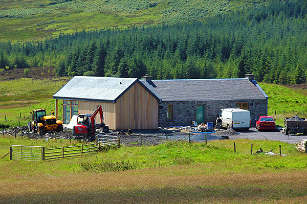 Picture of a visitor centre extension under construction